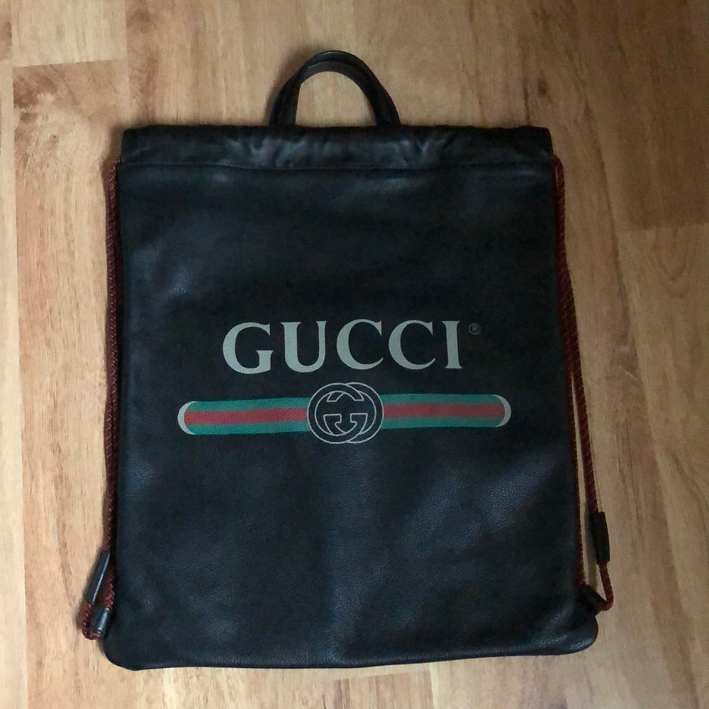 Authentic Gucci Drawstring Leather Backpack In Bl… - image 5